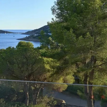Villa Aarons *